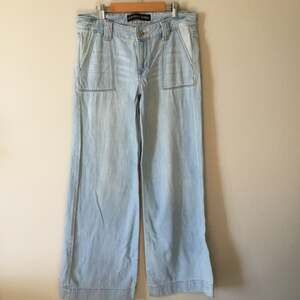 Express Jeans Light Wash Wide Leg Denim Jeans Women's Size 4R
